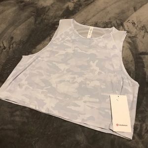 NWT Lululemon sculpt tank crop